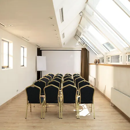 Kauzenberg 3* באד קראוצנבאך