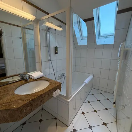 Kauzenberg Hotel 3*
